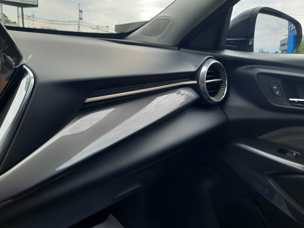 2025 Chevrolet Trax ACTIV-19