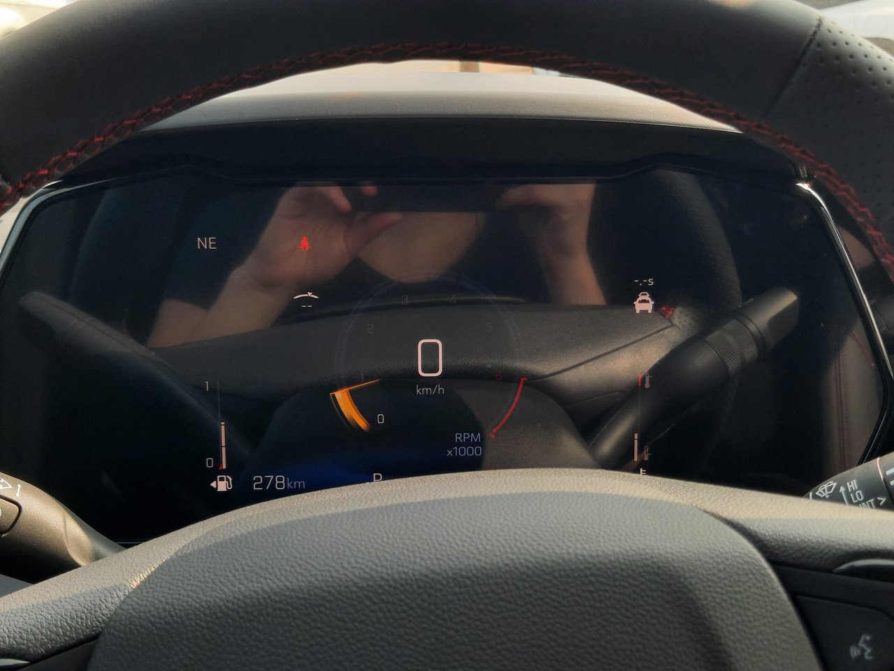 2025 Chevrolet Trax 2RS-13