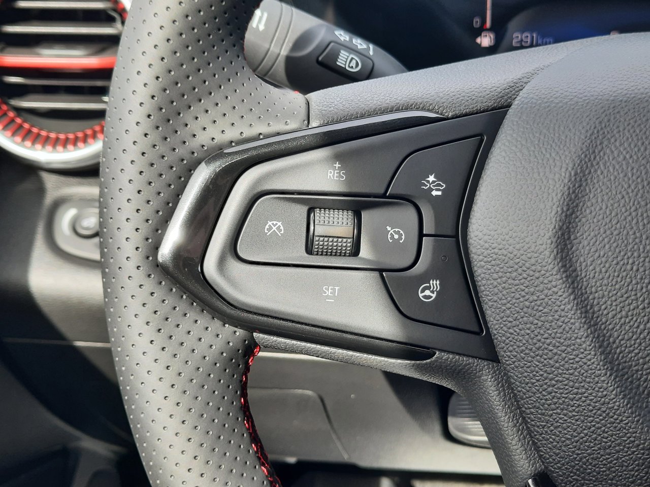 2025 Chevrolet Trax 2RS-11