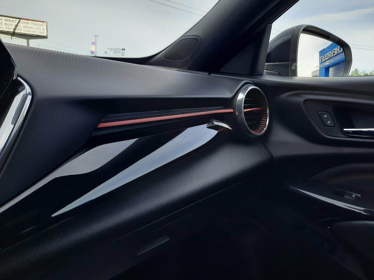 2025 Chevrolet Trax 2RS-19