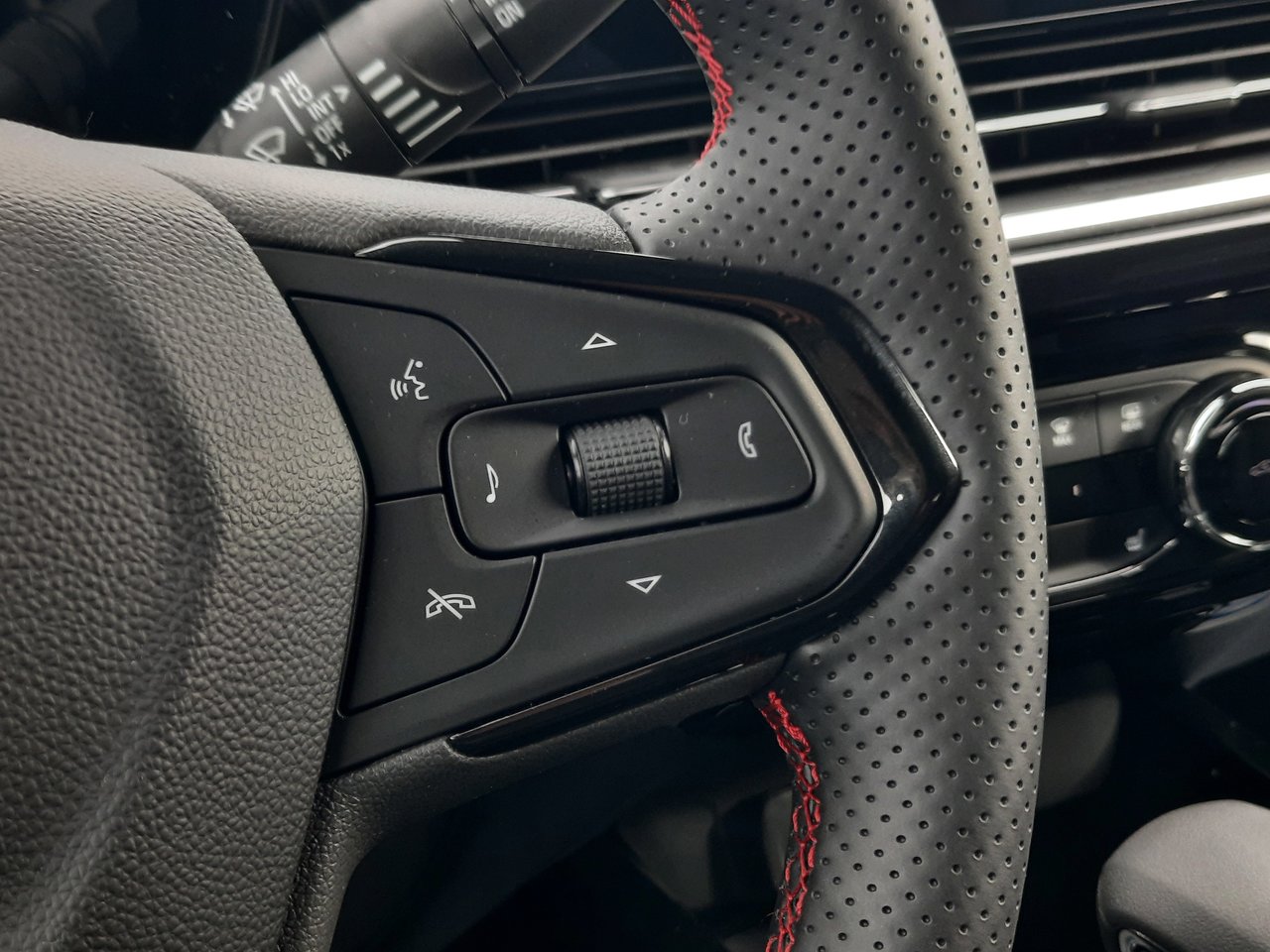 2026 Chevrolet Trax 2RS-11