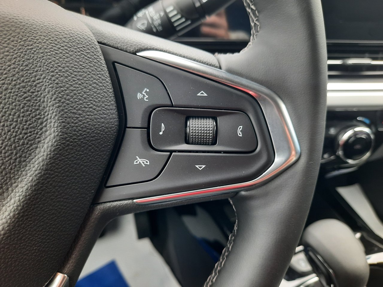 2026 Chevrolet Trax LT-13