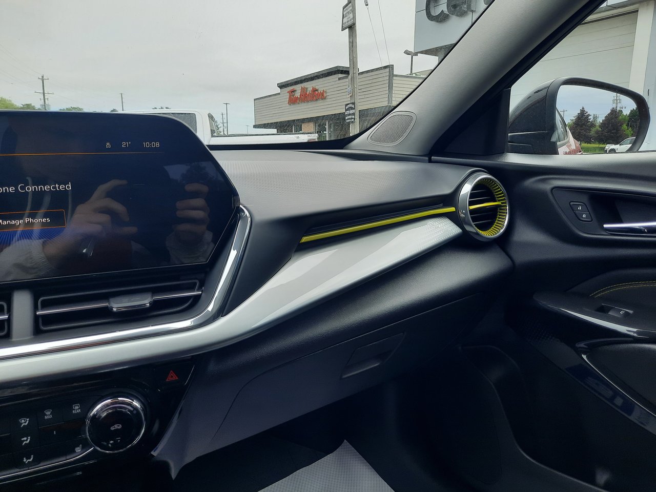 2026 Chevrolet Trax LT-18