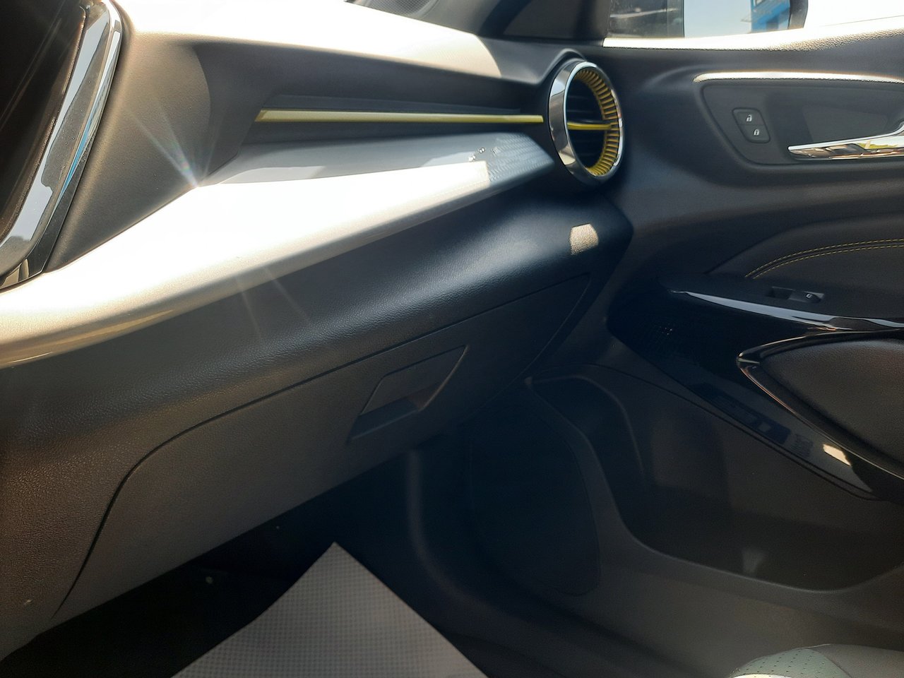 2026 Chevrolet Trax LT-29