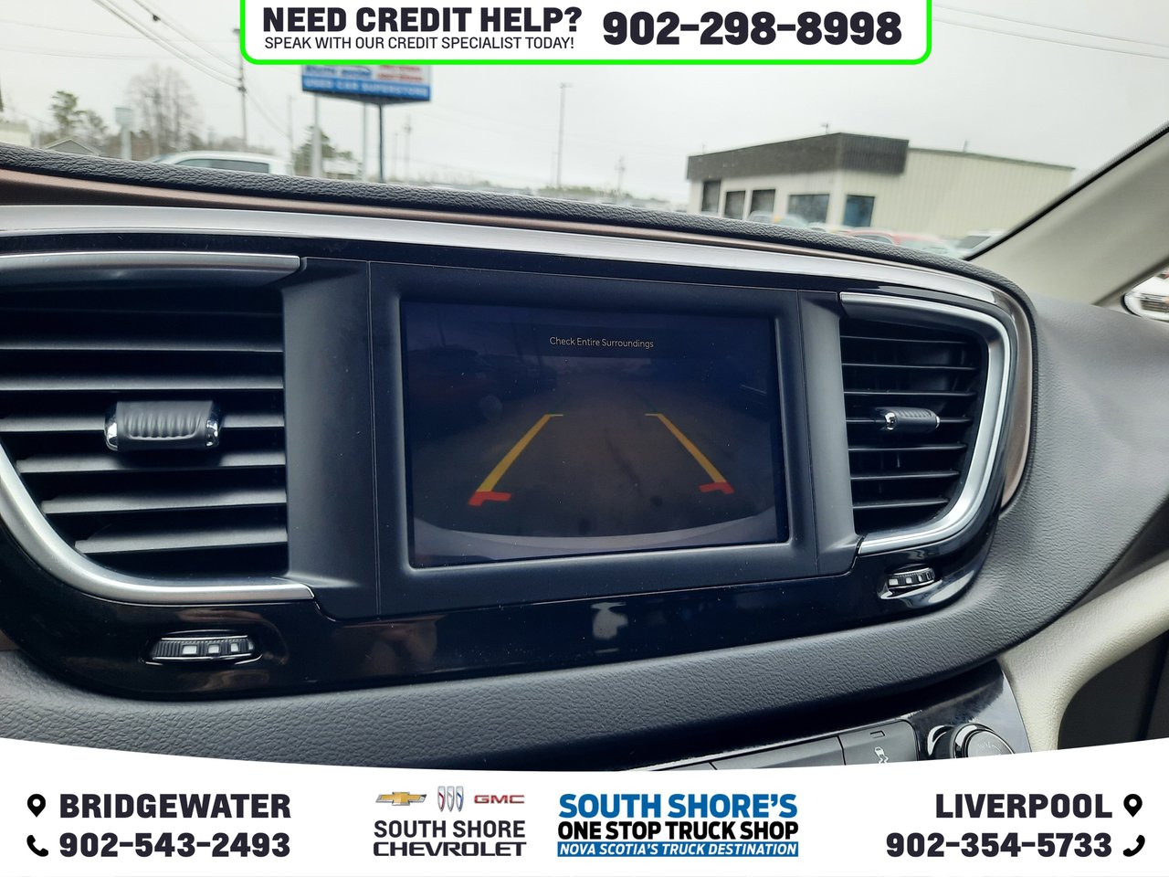 2024 Chrysler Grand Caravan SXT-16