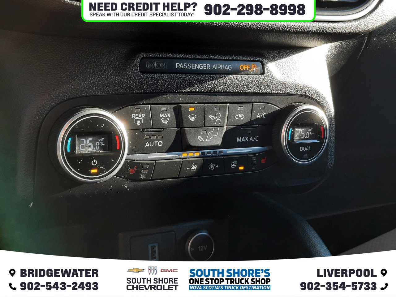 2020 Ford Escape Titanium Hybrid-17