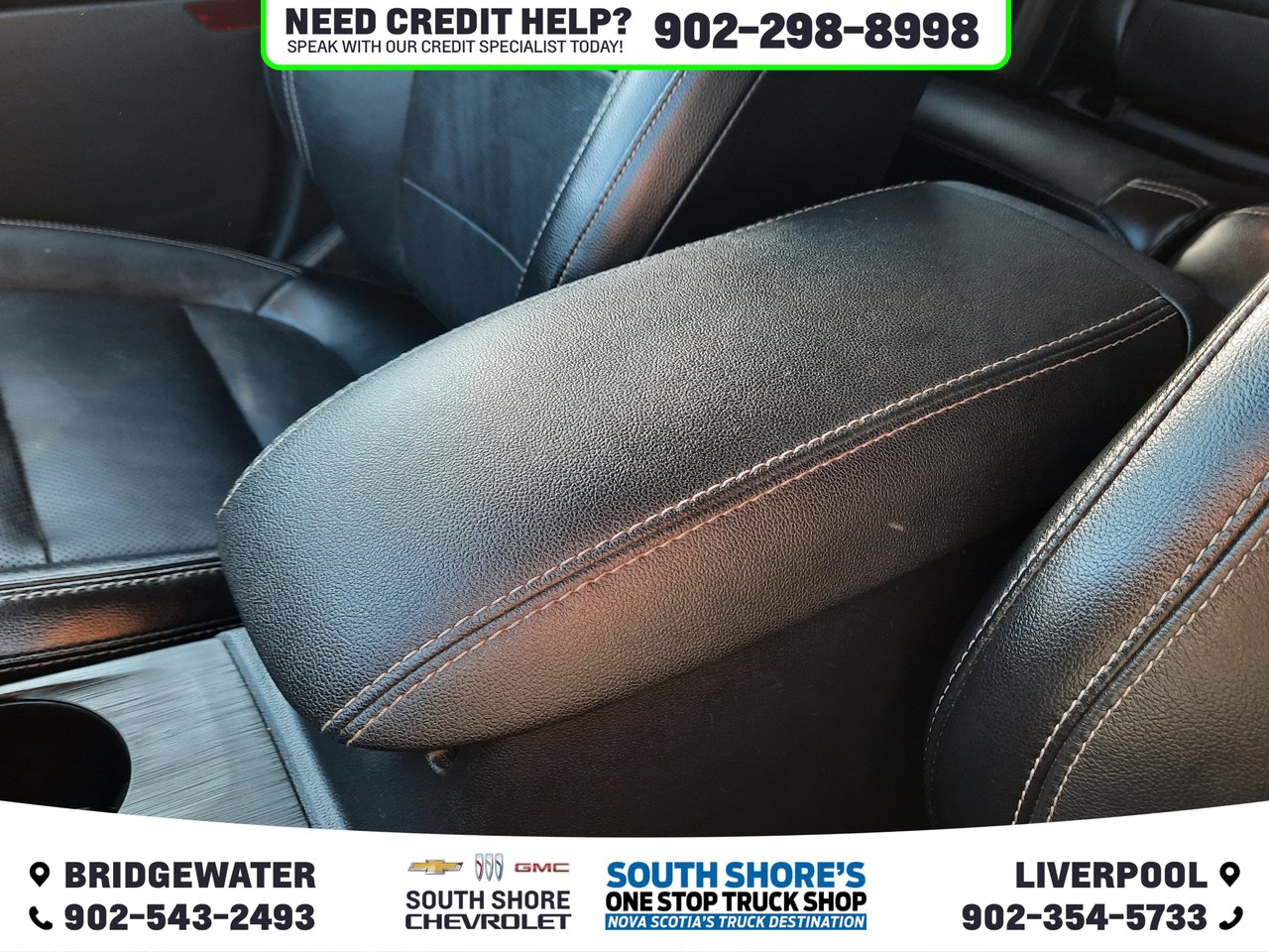 2020 Ford Escape Titanium Hybrid-19