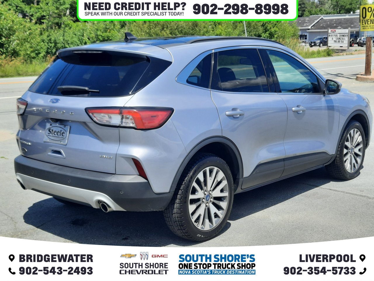 2022 Ford Escape Titanium-5