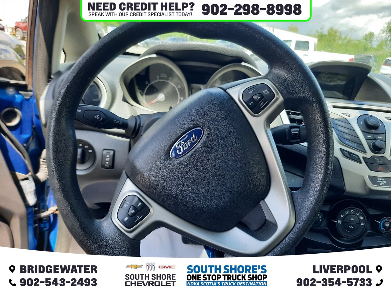 2011 Ford Fiesta SE-12