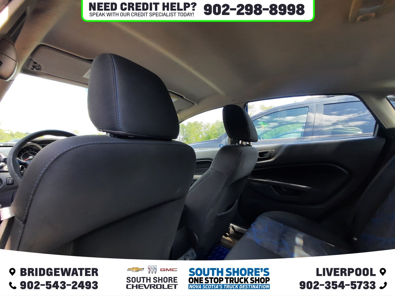 2011 Ford Fiesta SE-24