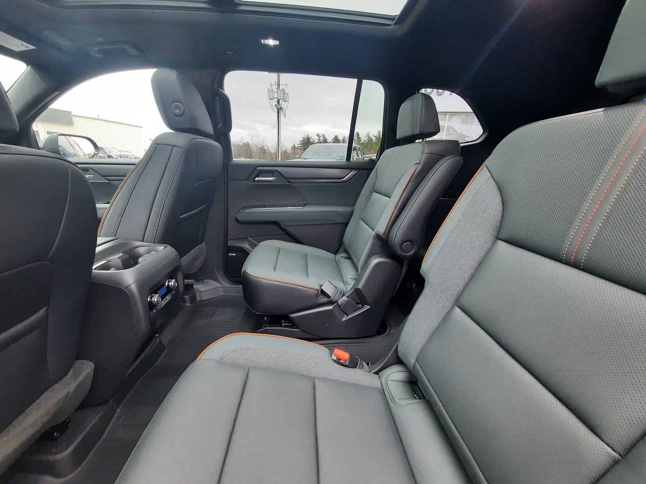 2026 GMC Acadia AT4-27