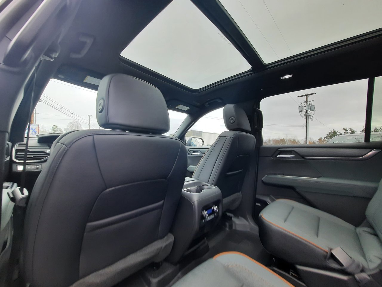 2026 GMC Acadia AT4-28