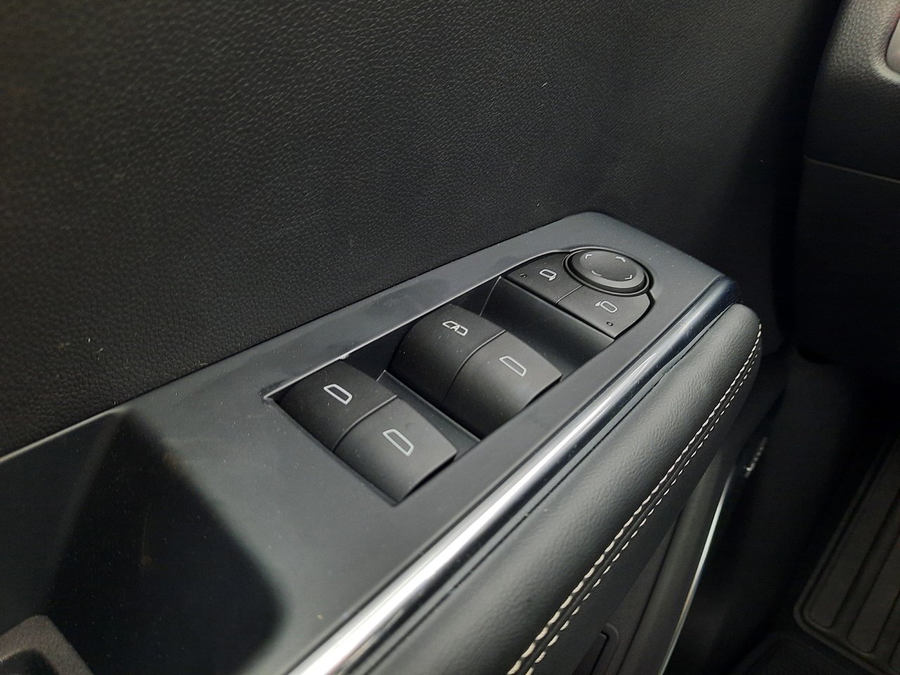 2026 GMC Acadia ELEVATION-10