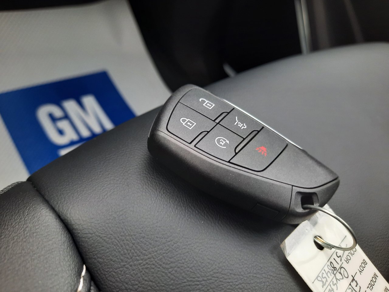 2026 GMC Acadia ELEVATION-31