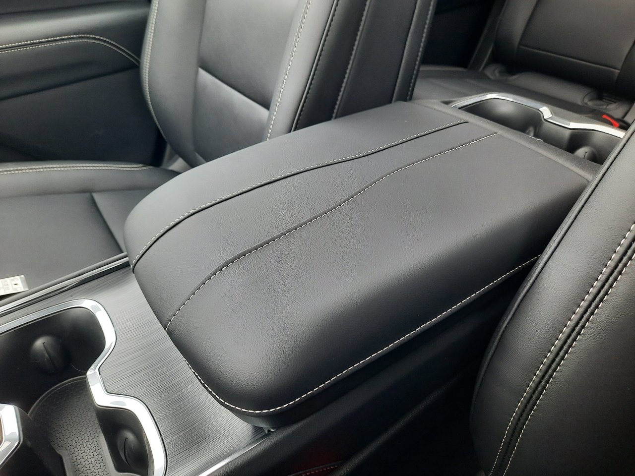 2026 GMC Acadia ELEVATION-20