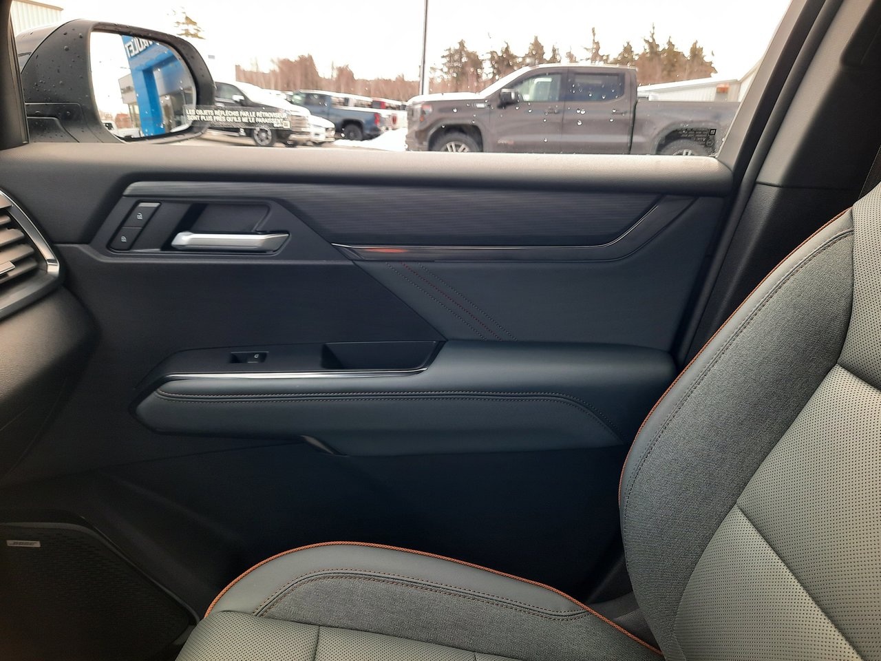 2026 GMC Acadia AT4-21