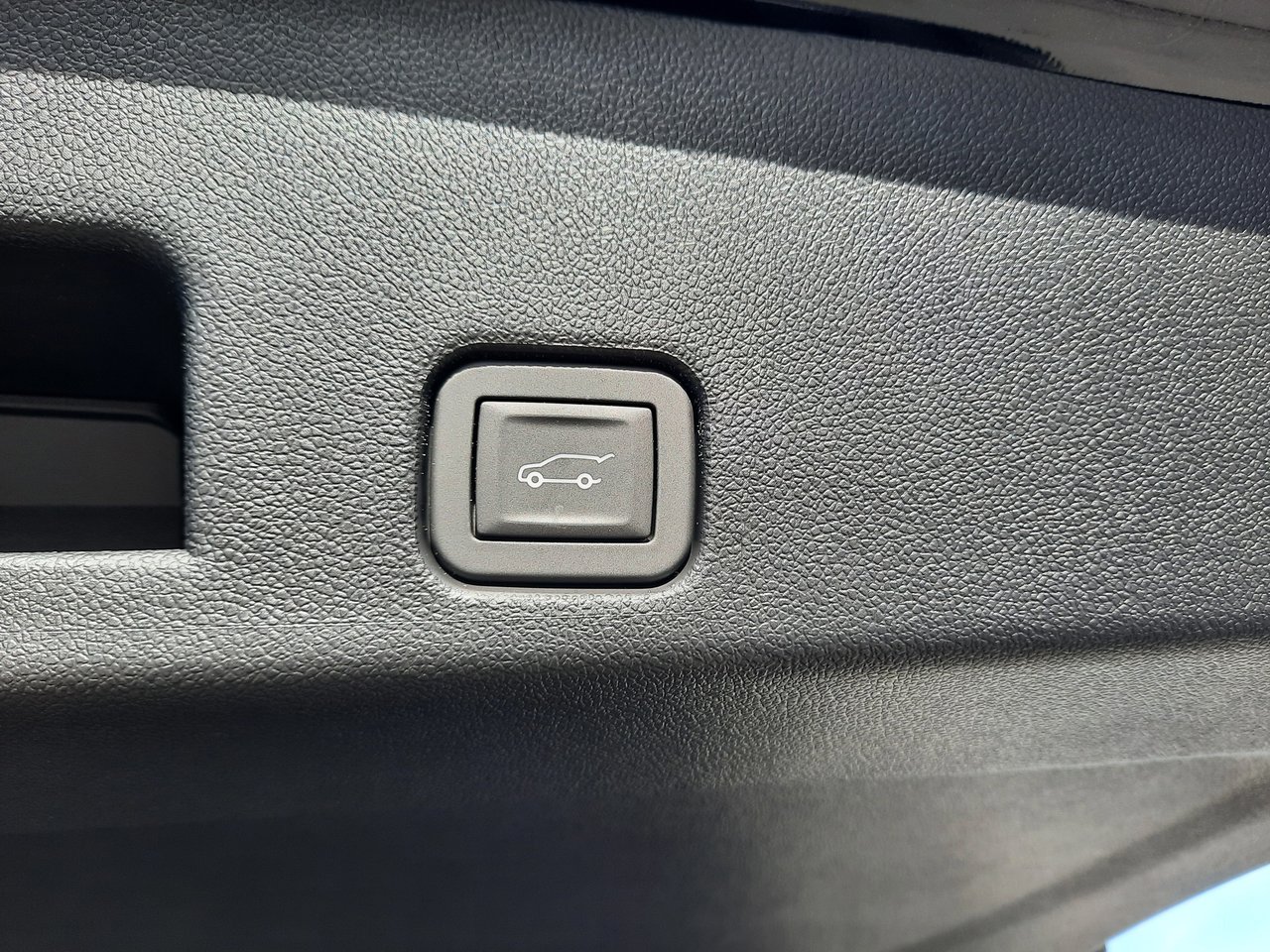 2026 GMC Acadia ELEVATION-8