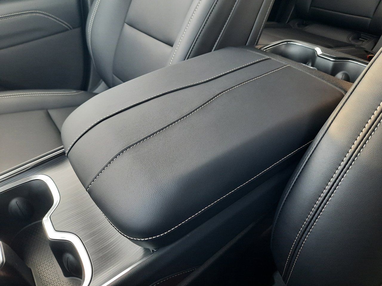 2026 GMC Acadia ELEVATION-18