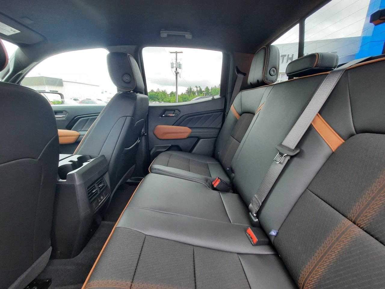 2025 GMC Canyon AT4-24