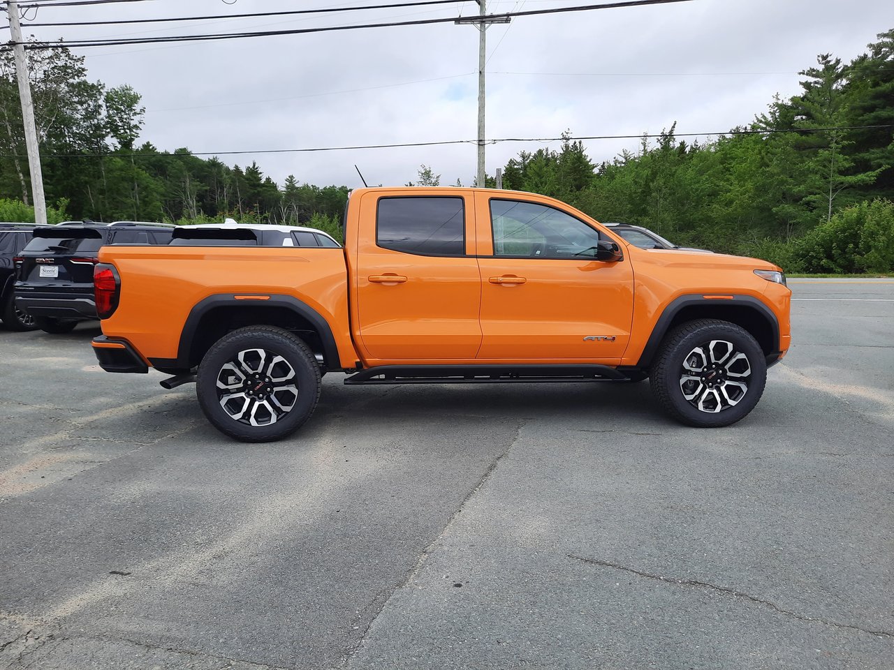 2025 GMC Canyon AT4-4