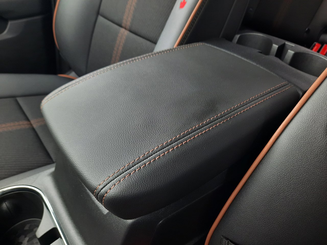 2025 GMC Canyon AT4-18