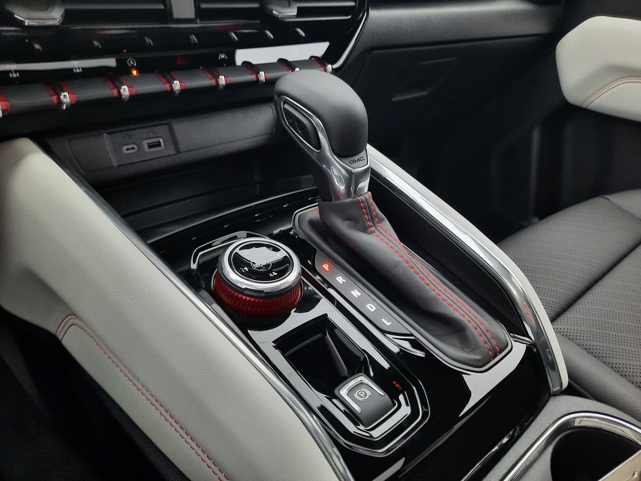 2026 GMC Canyon AT4X-17