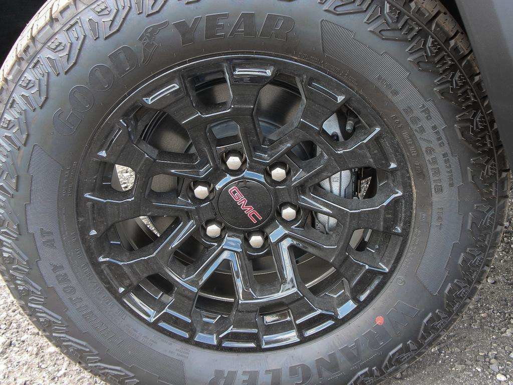 2026 GMC Canyon ELEVATION-7