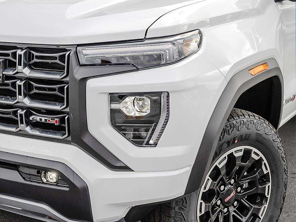 2026 GMC Canyon AT4-8