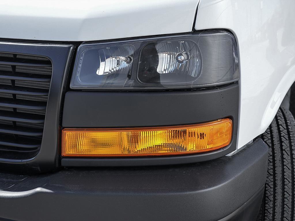 2025 GMC Savana Cargo 2500 WT 135-9