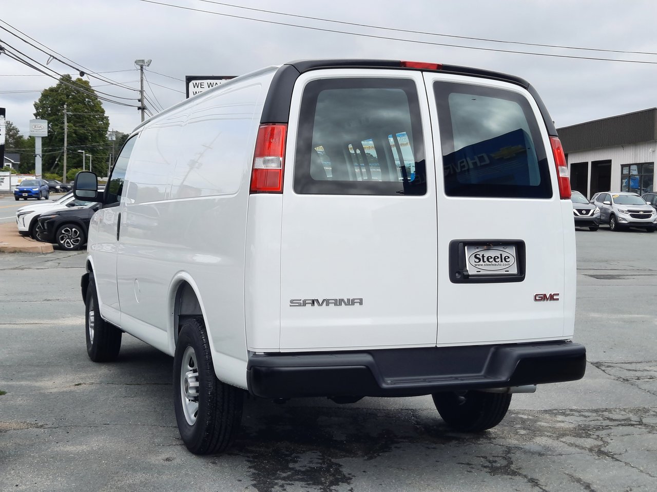 2025 GMC Savana Cargo 2500 WT 135-6