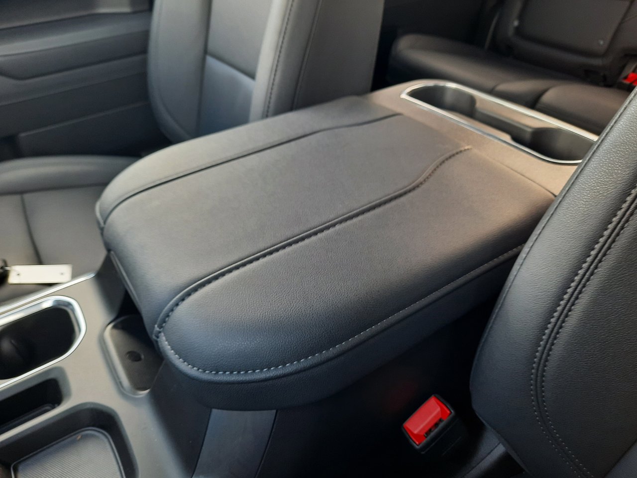 2026 GMC Sierra 1500 ELEVATION-19