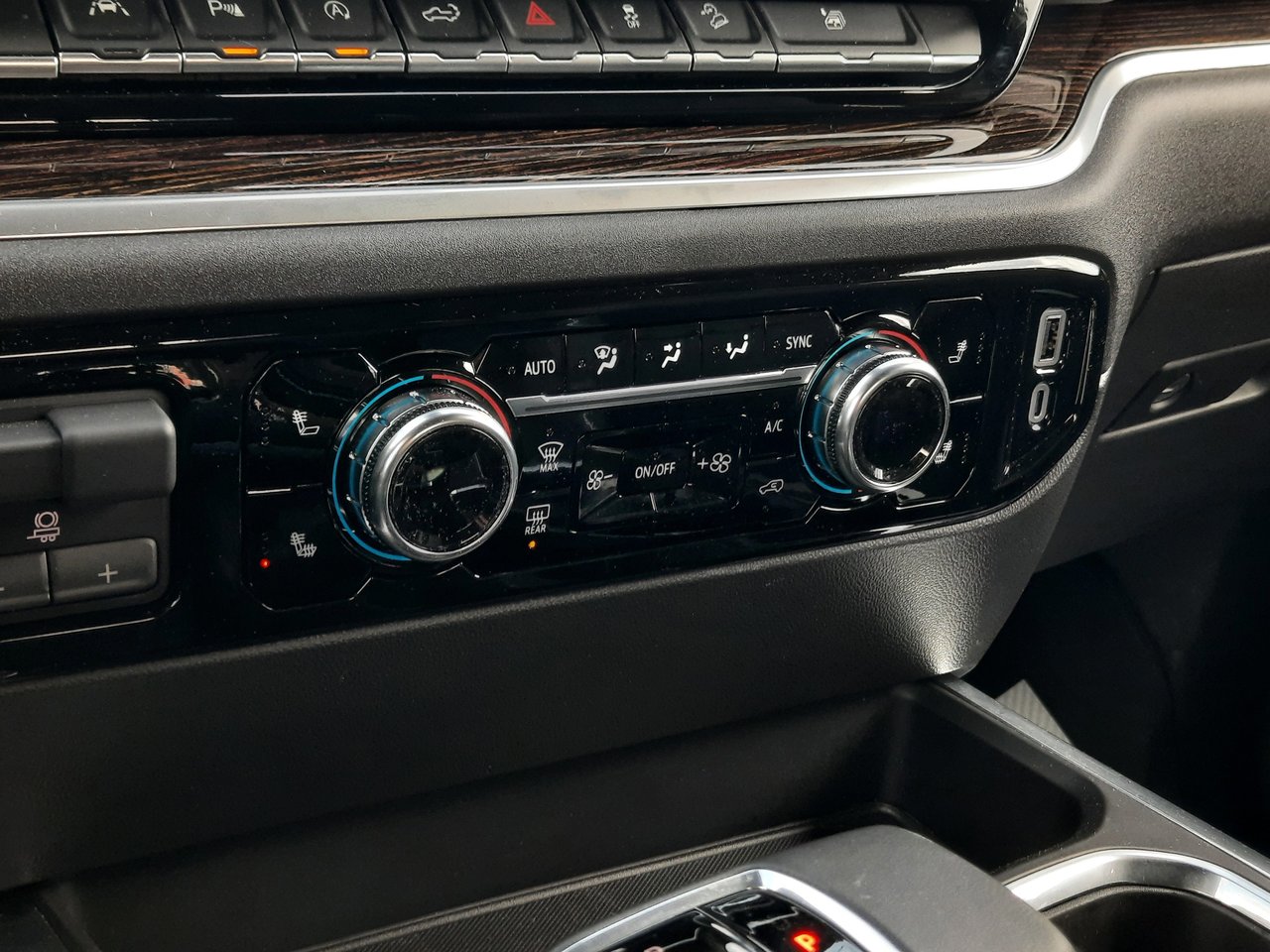 2026 GMC Sierra 1500 ELEVATION-16