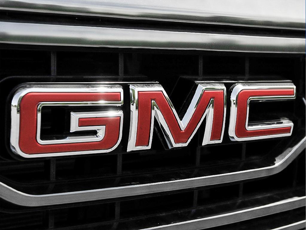 2026 GMC Sierra 1500 AT4-8