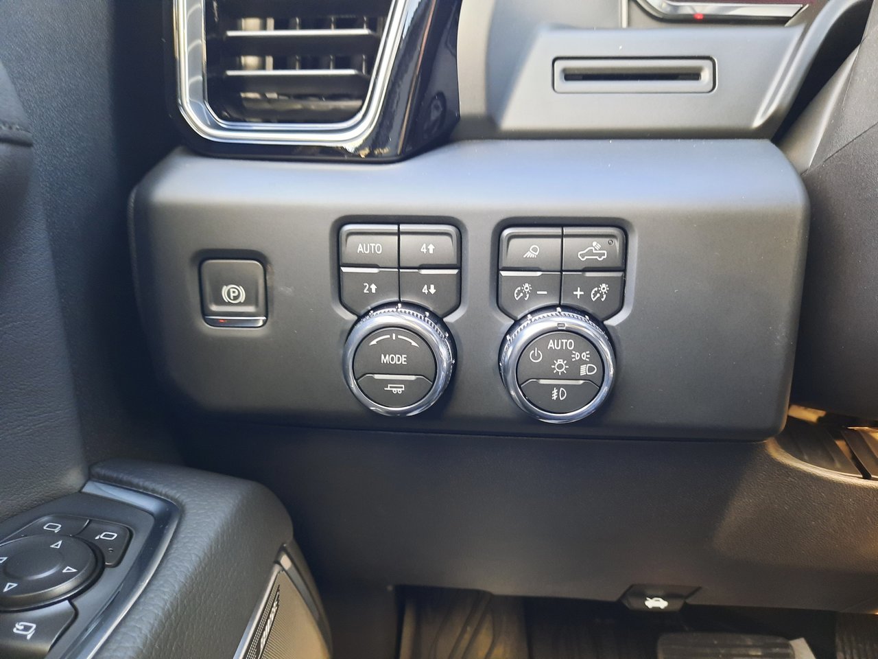 2026 GMC Sierra 1500 DENALI-9