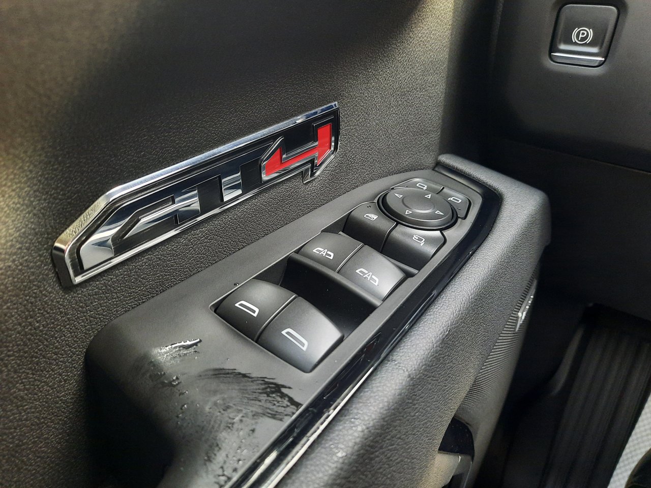 2026 GMC Sierra 1500 AT4-8