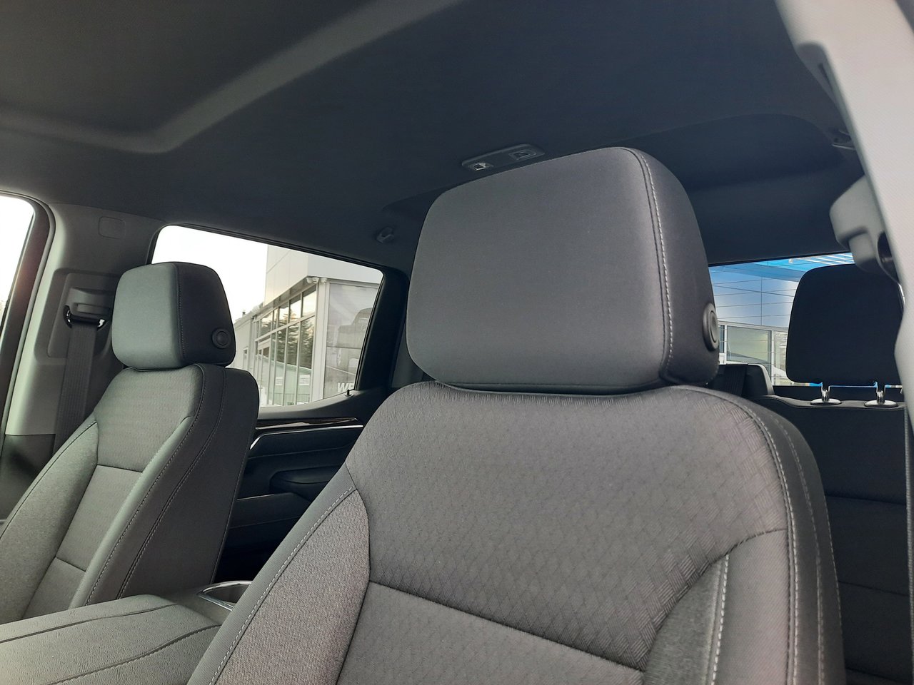 2026 GMC Sierra 1500 ELEVATION-2