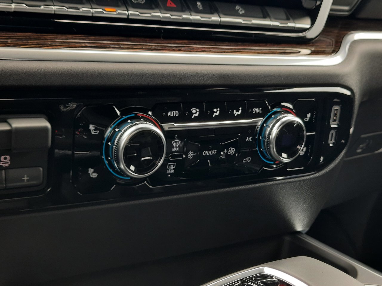 2026 GMC Sierra 1500 ELEVATION-17