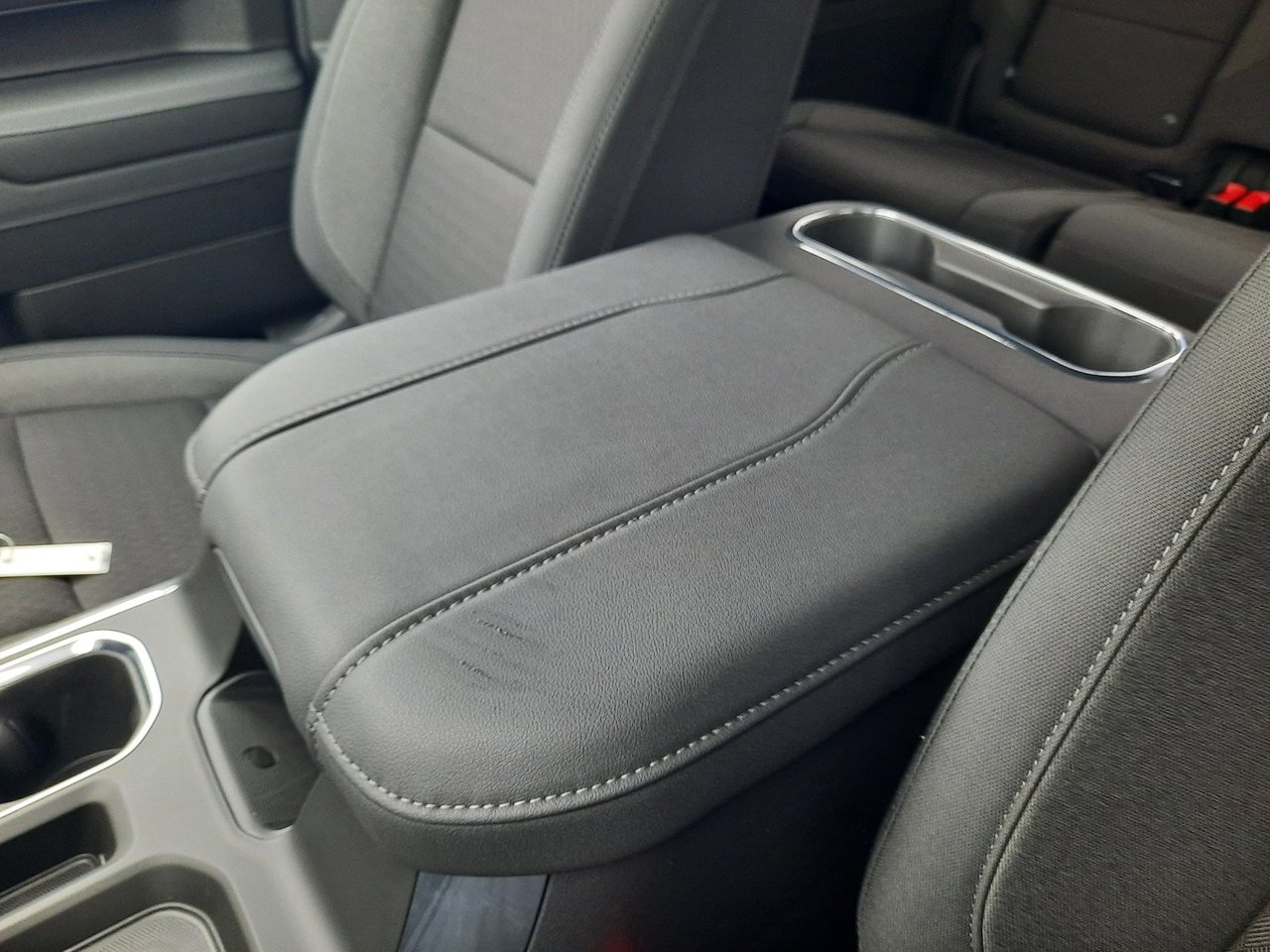 2026 GMC Sierra 1500 SLE-19