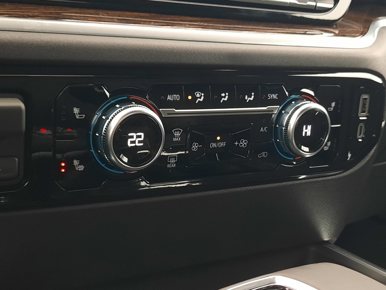 2026 GMC Sierra 1500 SLE-17