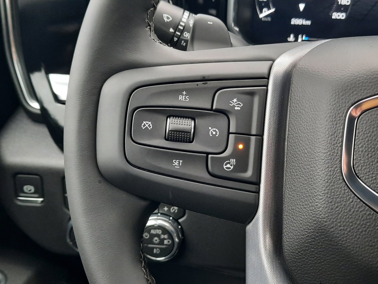 2026 GMC Sierra 1500 SLE-10