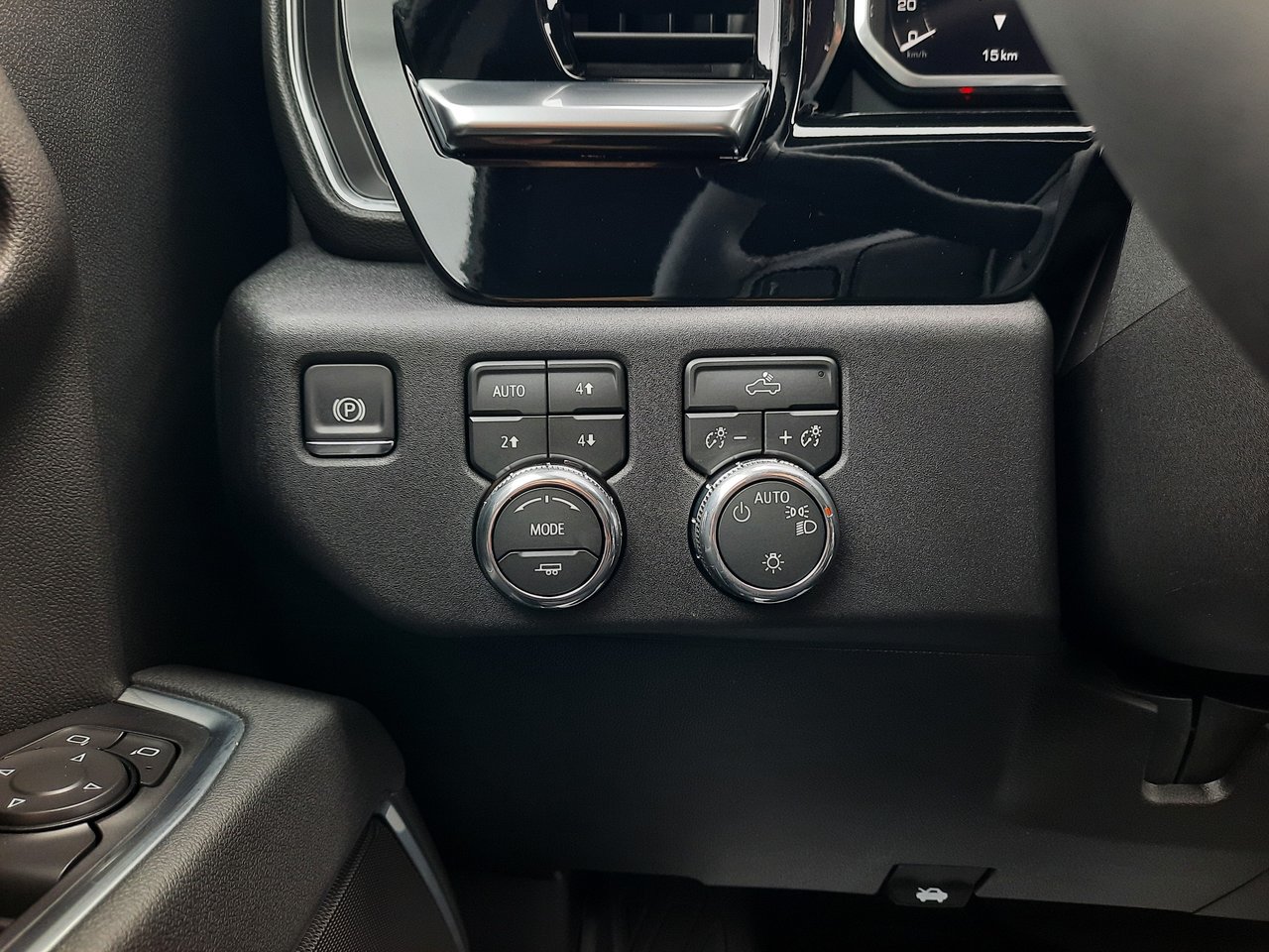 2026 GMC Sierra 1500 SLE-10