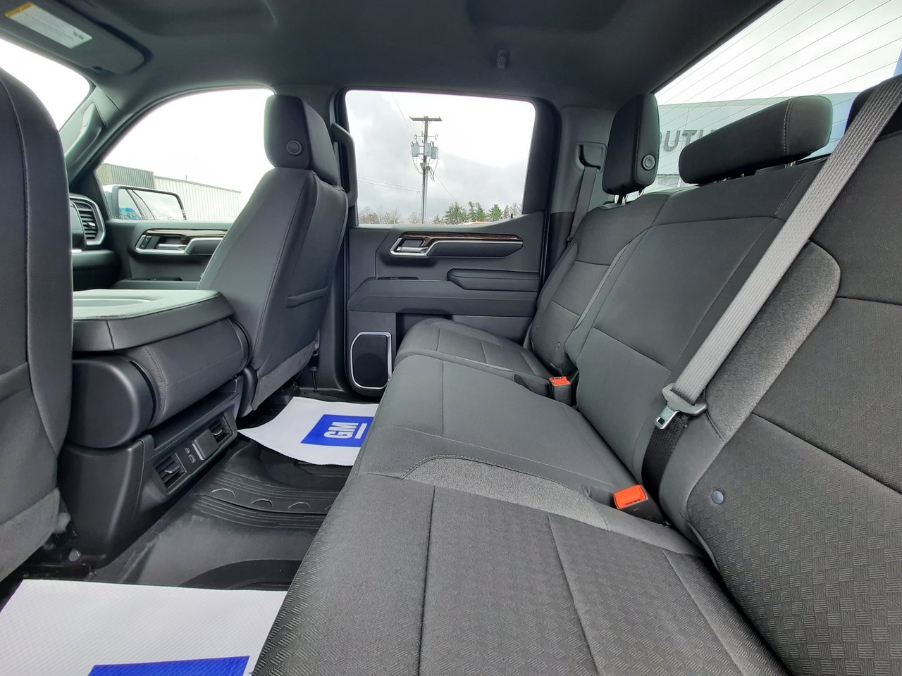 2026 GMC Sierra 1500 SLE-24