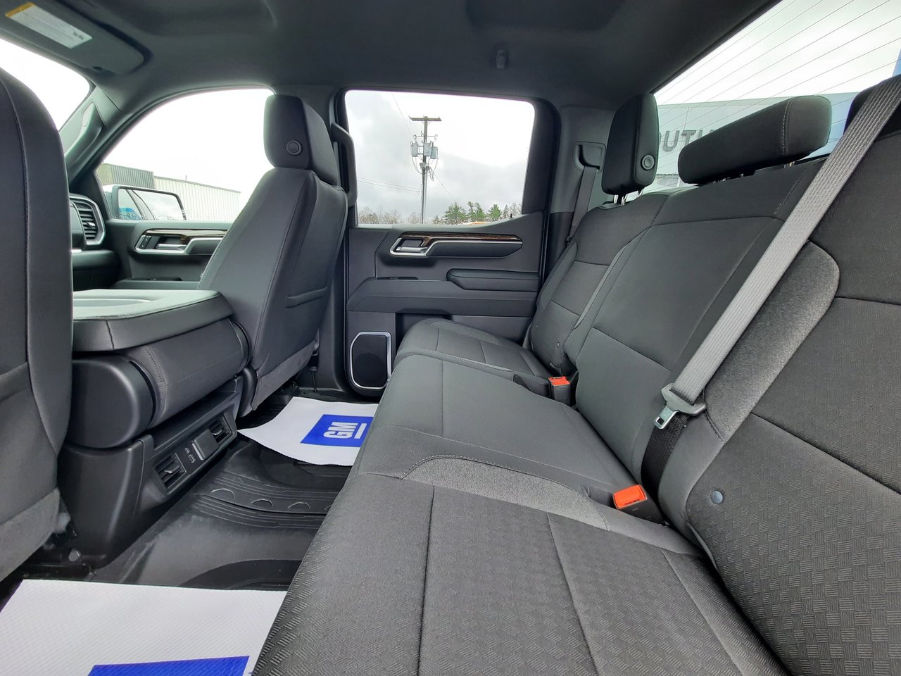 2026 GMC Sierra 1500 SLE-24