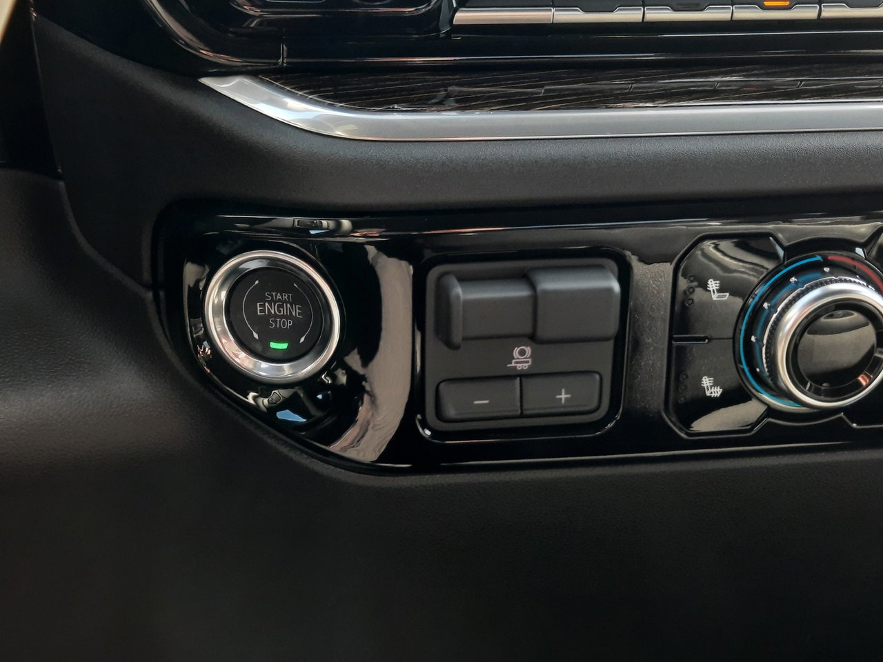 2026 GMC Sierra 1500 SLE-15