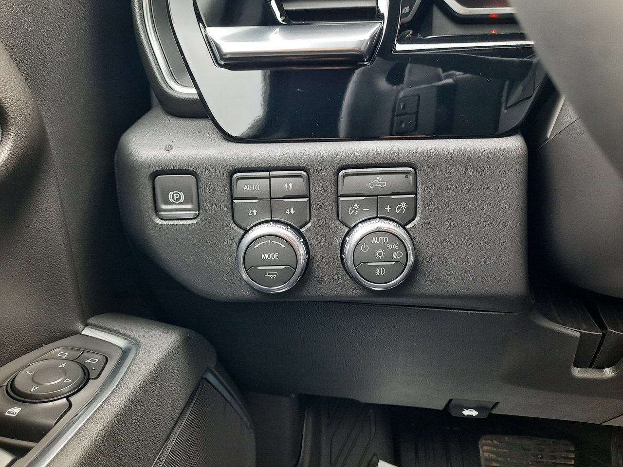 2026 GMC Sierra 1500 Elevation-9