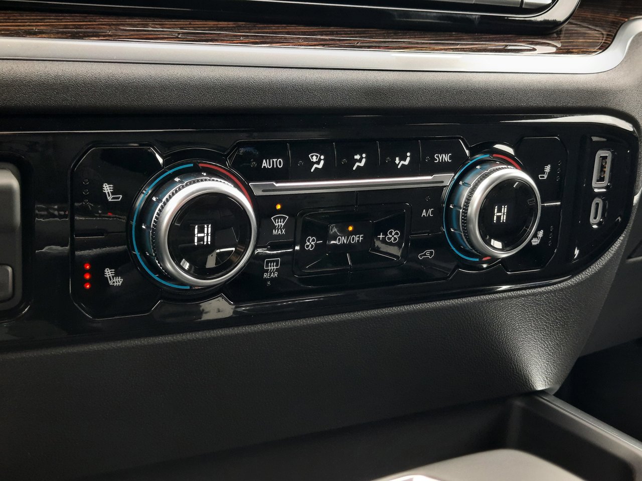 2026 GMC Sierra 1500 Elevation-16