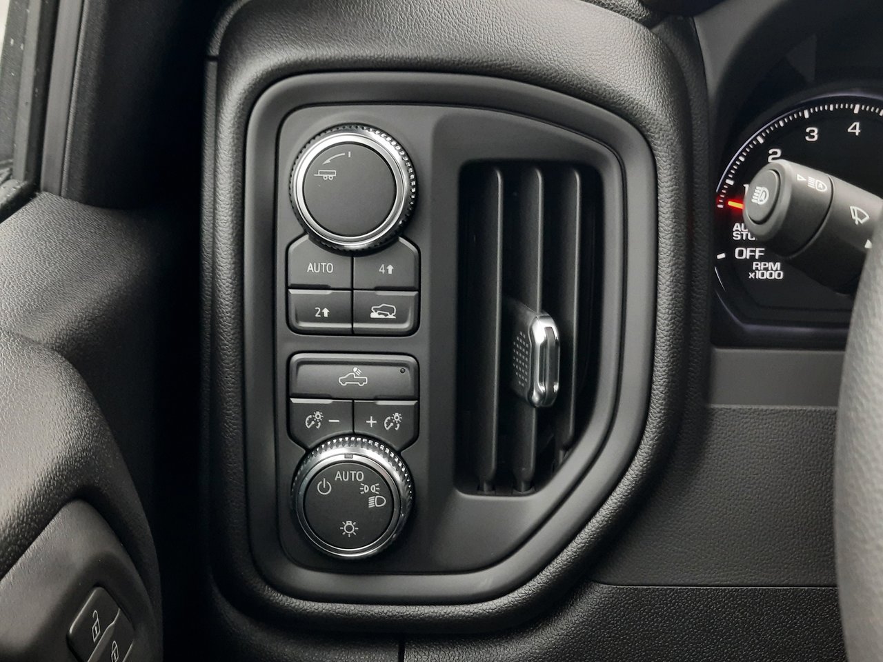 2026 GMC Sierra 1500 Pro-9