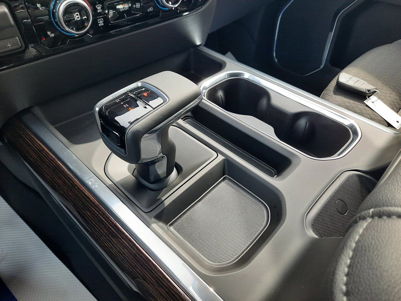 2026 GMC Sierra 1500 ELEVATION-18