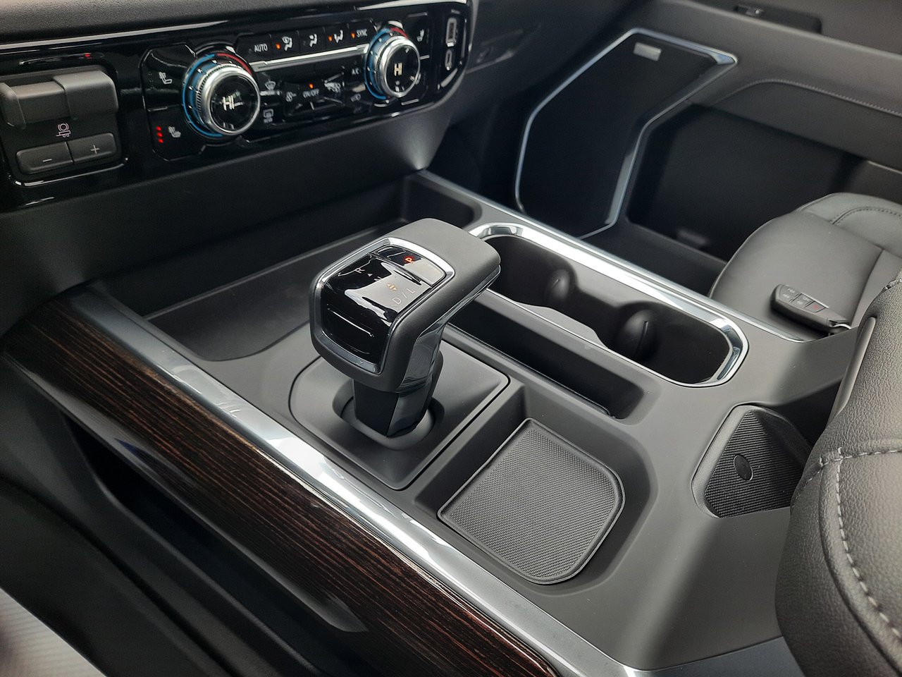2026 GMC Sierra 1500 ELEVATION-17