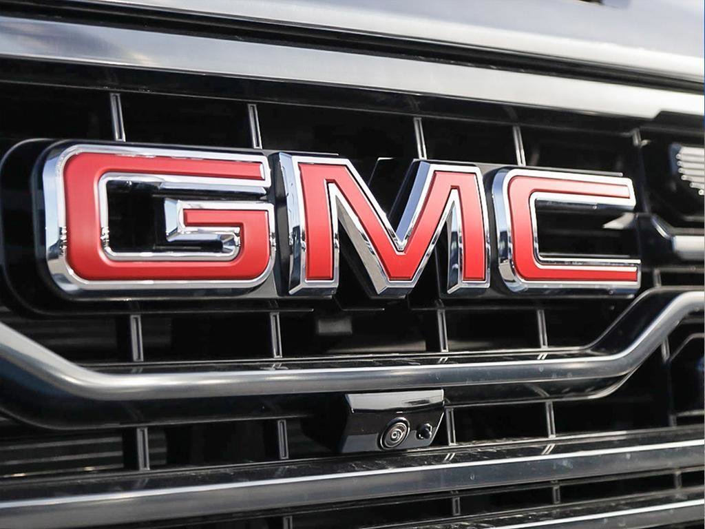 2026 GMC Sierra 1500 AT4-8